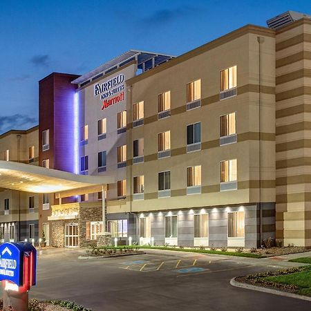 Fairfield Inn & Suites By Marriott Fresno North/Shaw Avenue Exterior photo